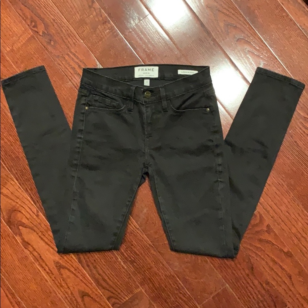 FRAME Le Skinny Jeanne Denim